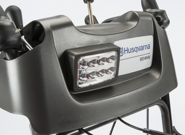 232393-snowblowers-husqvarna-924hv-d-1