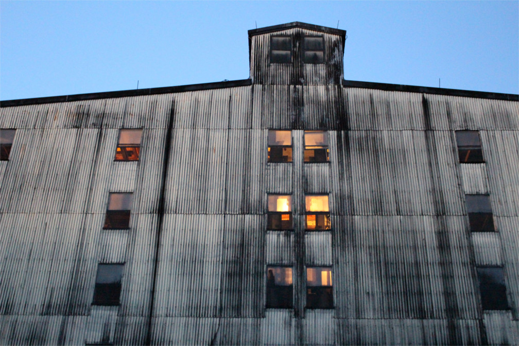 barrel house