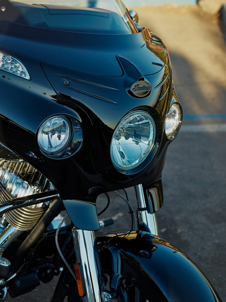 Chieftain_Limited_Detail_Bezel_01