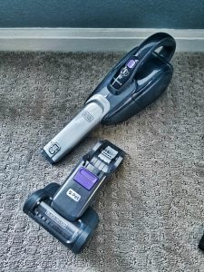 Black & Decker PET 2-IN-1 Vacuum Review