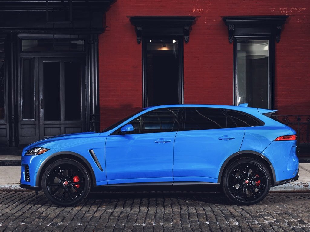 Jaguar F-PACE SVR